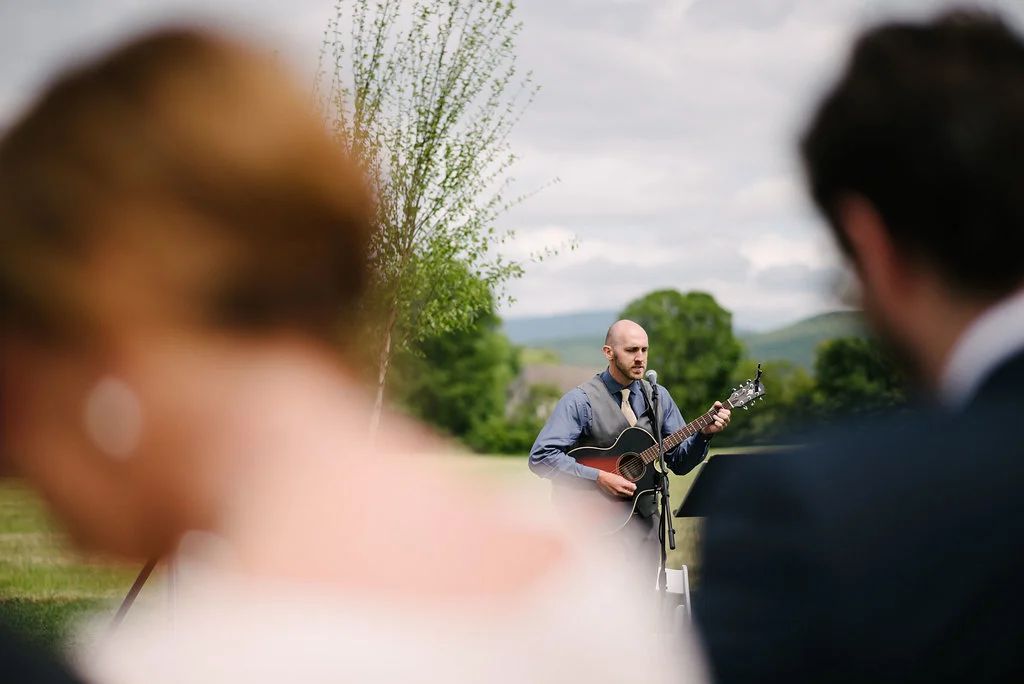 wedding-at-columns-at-six-penney-farms-guitarist.jpg