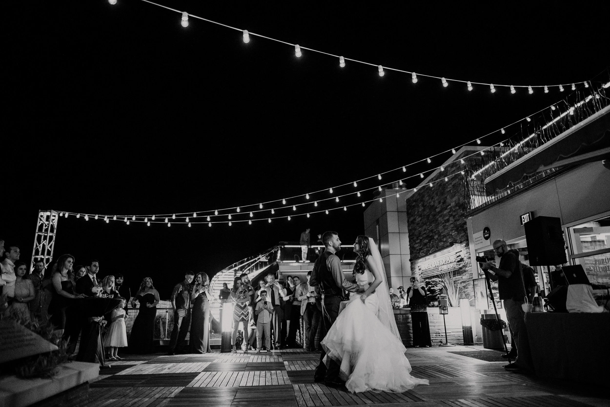 rooftop-wedding-center-in-the-square-roanoke-va-3417.jpg