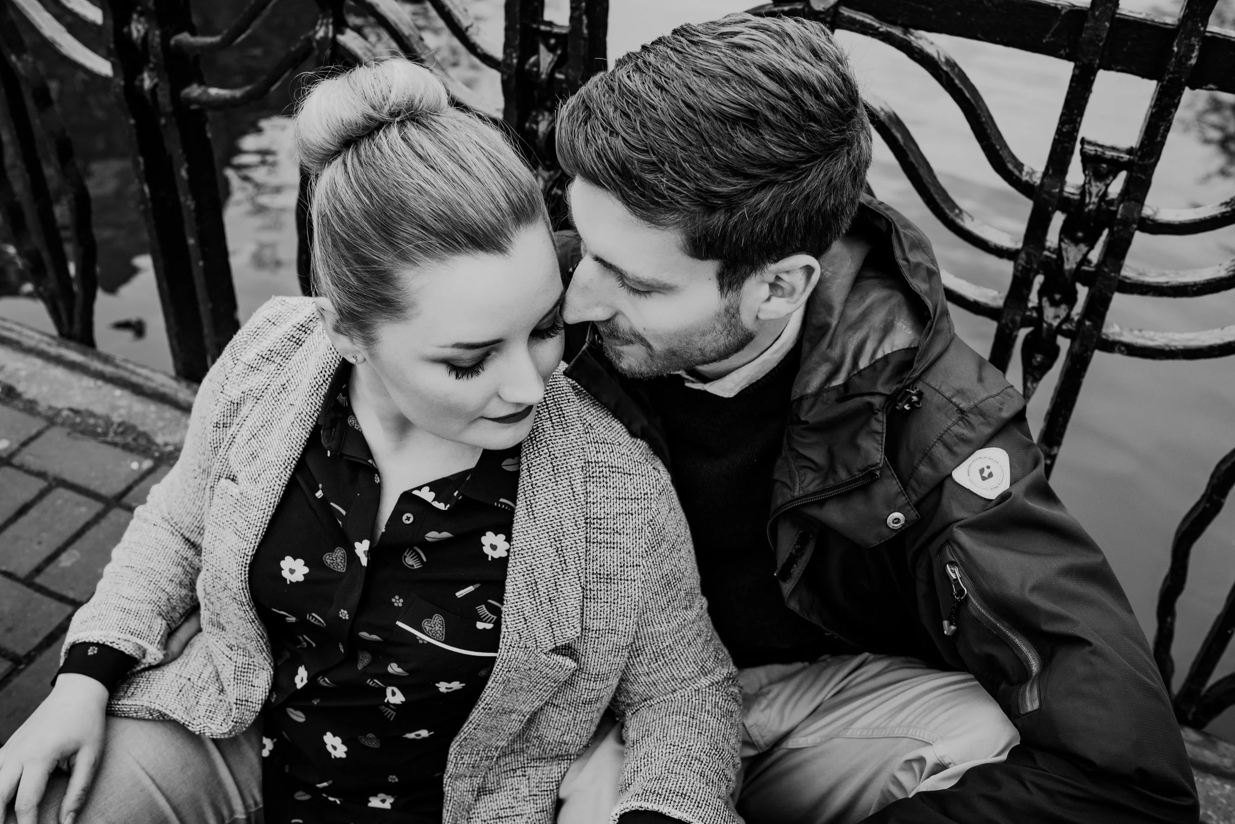 newly married couple on their honeymoon in Amsterdam