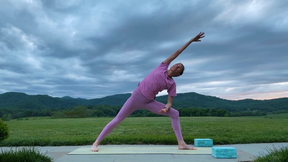 Find Your Zen: 7 Yoga Poses for Busy Moms – Country Archer Provisions