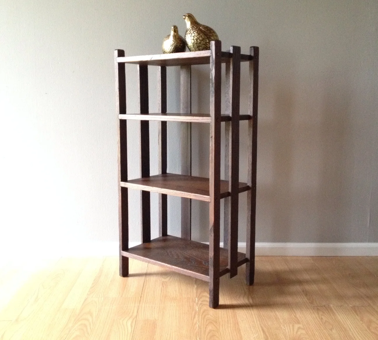 vintage primitive farmhouse bookshelf.