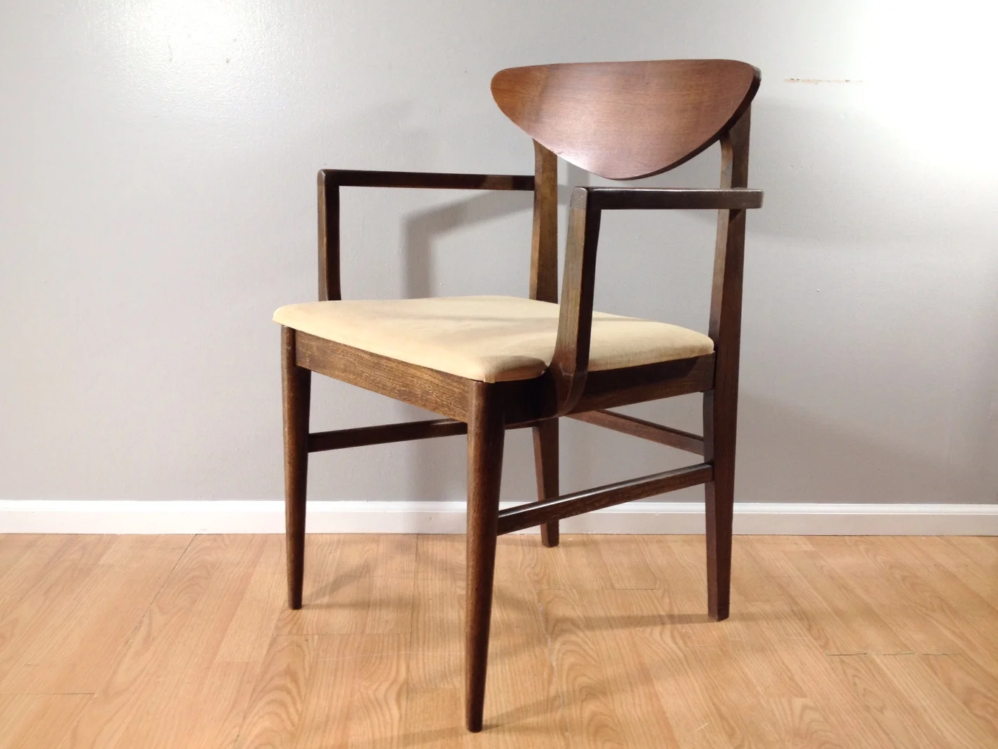 vintage atomic dining chair.