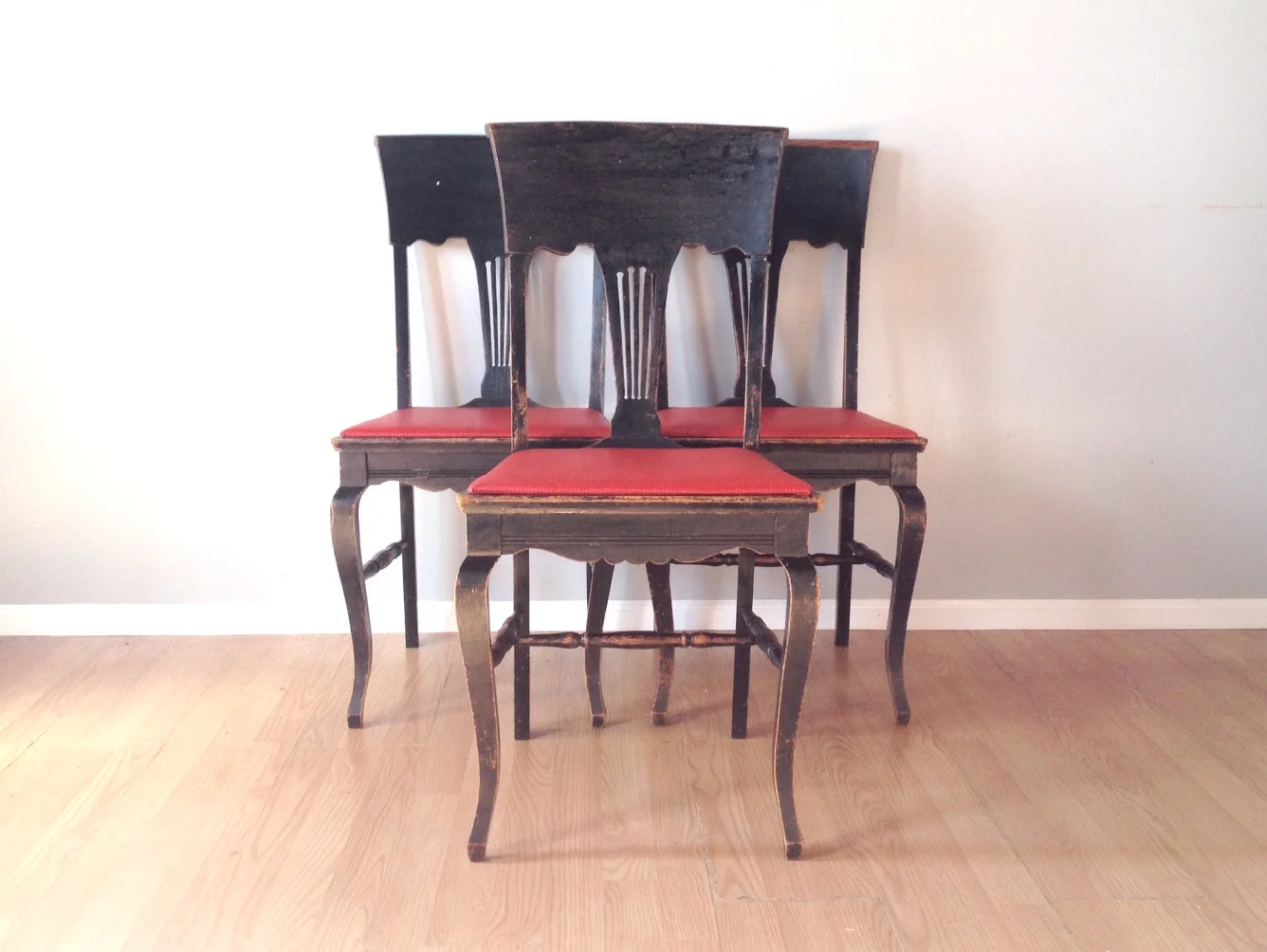 set of 3 Heywood Bros & Wakefield Co dining chairs.