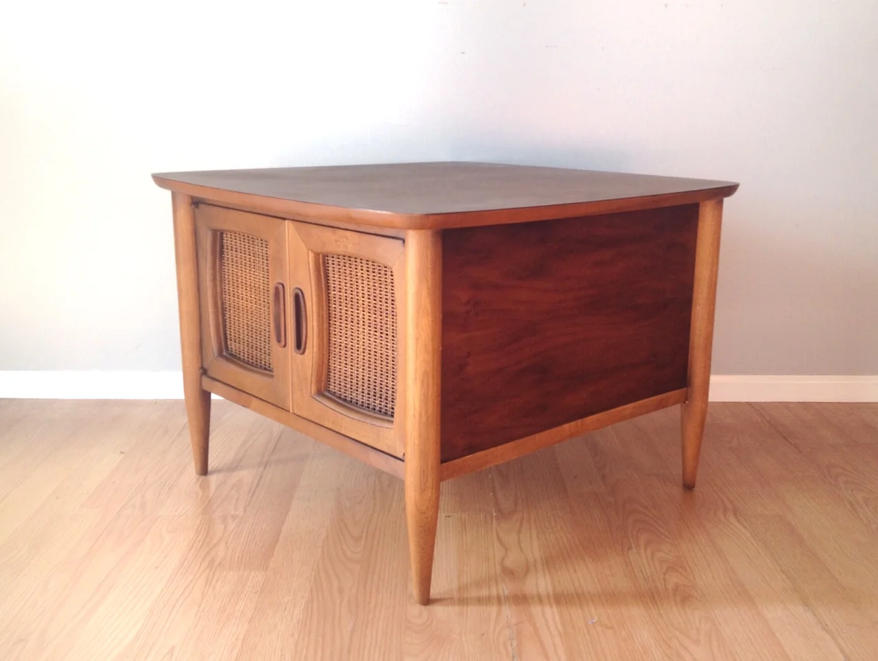 vintage mid century modern Lane table.