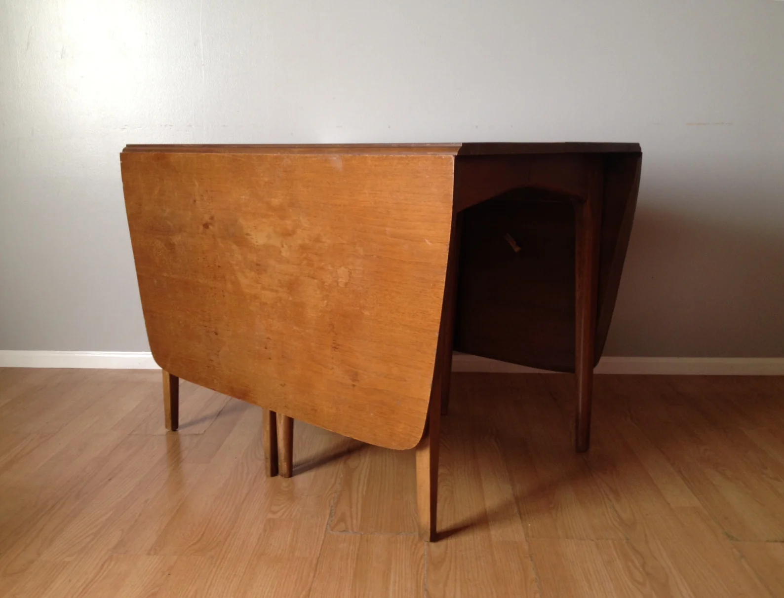 vintage Drexel Profile drop leaf dining table