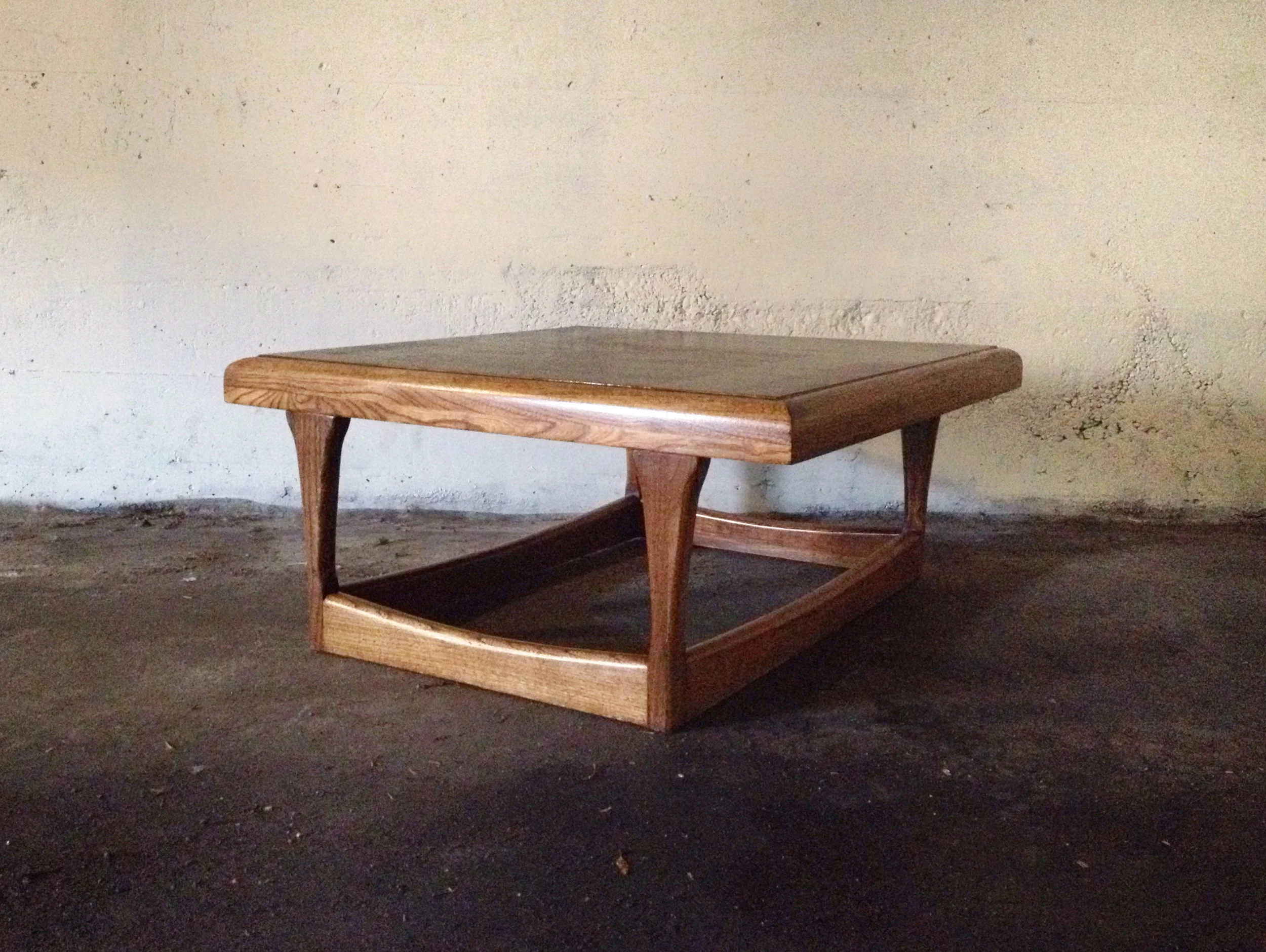 vintage mid century modern Lane coffee table.
