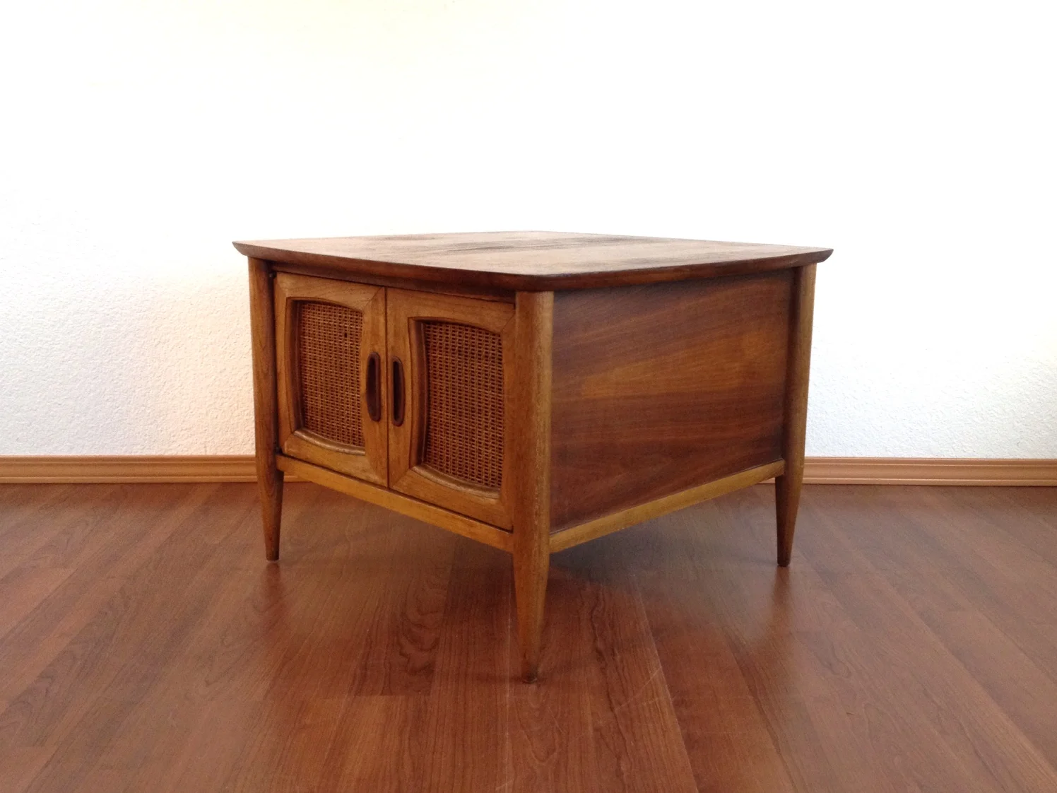   Contact us at ReRunRoom@gmail.com for details, more pictures, shipping quotes, and purchasing information!  