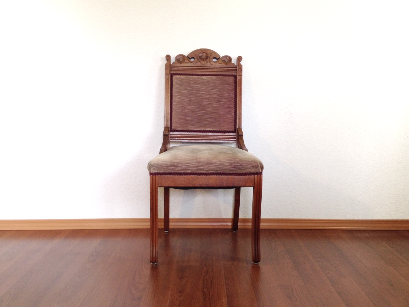 Contact us at ReRunRoom@gmail.com for details, more pictures, shipping quotes, and purchasing information!