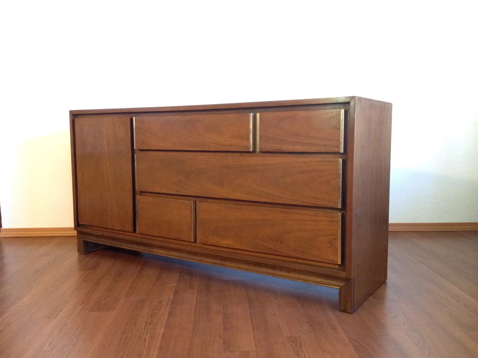 vintage mid century modern lowboy dresser by Kroehler + mirror.