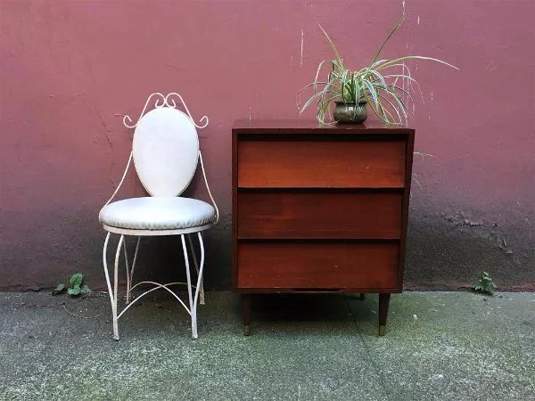 vintage mid century modern 3-drawer chest.