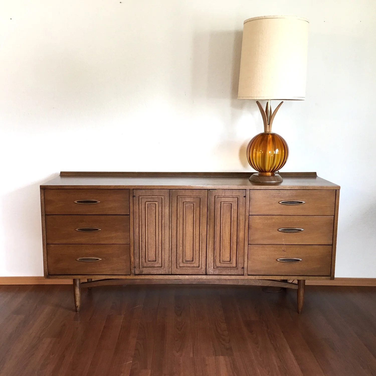 vintage mid century modern Broyhill Sculptra dresser