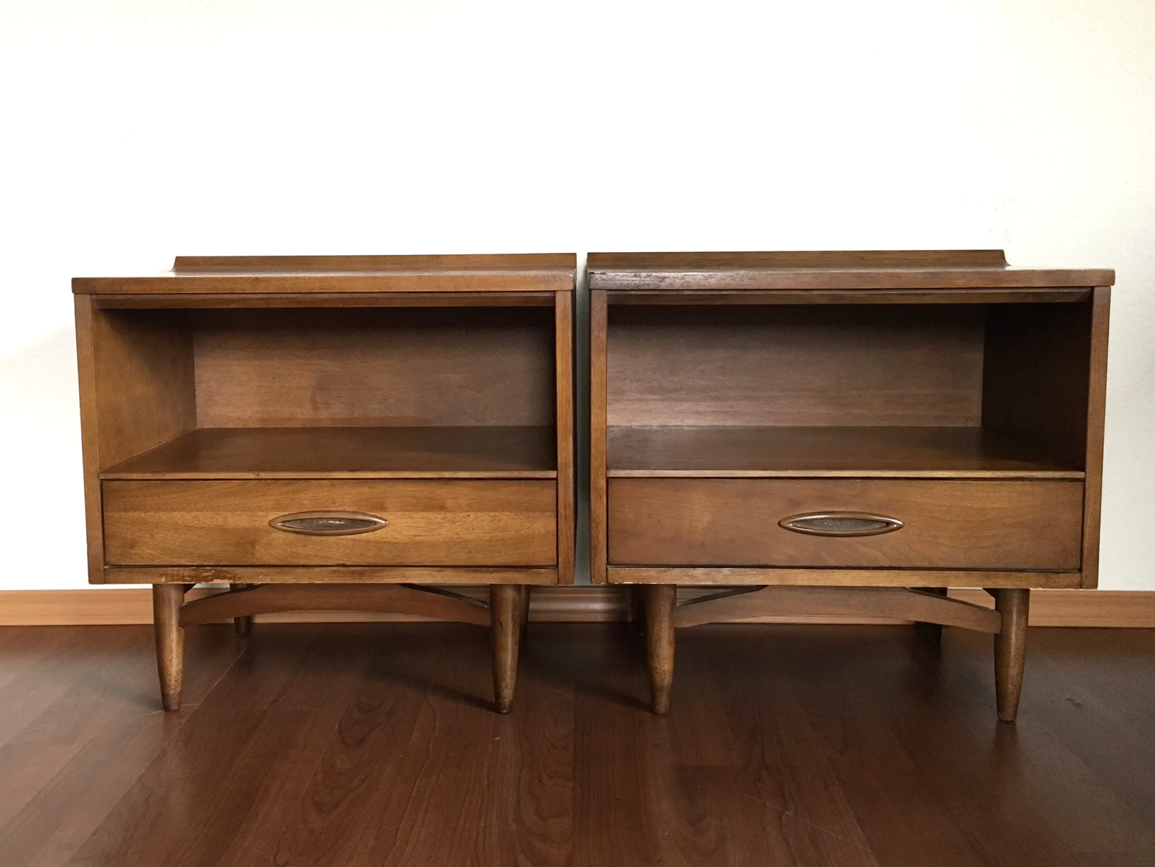 pair of vintage mid century modern cube nightstands by Broyhill Sculptra.