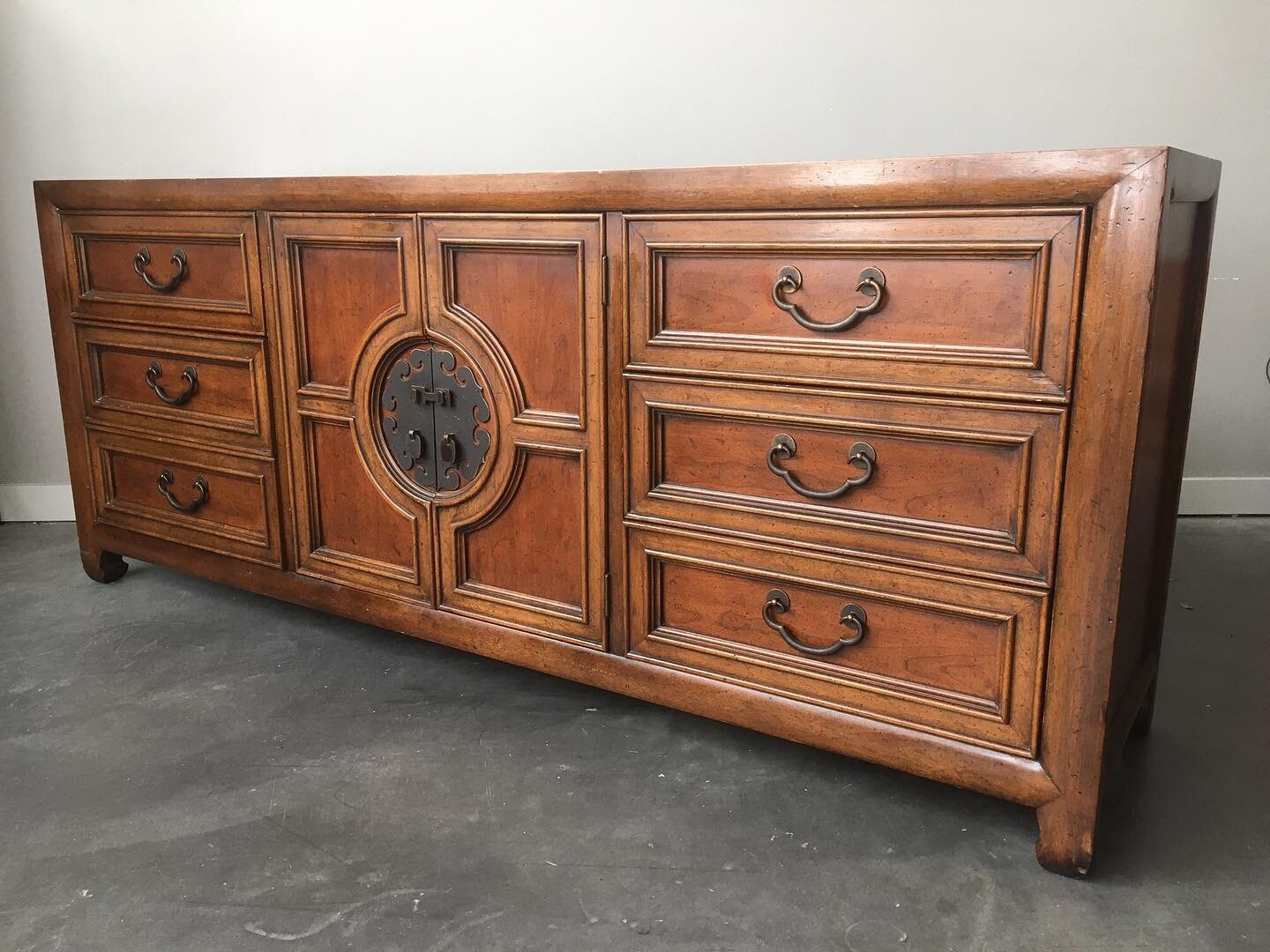 Vintage mid century credenza by Century Furniture⁠. 
⁠⠀
✨Shop link in bio⁠⠀
⁠⠀
✨Viewing appointments available 7 days a week⁠⠀
⁠⠀
✨DM with questions or to schedule a viewing👀⁠⠀
.⁠⠀⁠⠀
.⁠⠀⁠⠀
.⁠⠀⁠⠀
#rerunroom #furniture #homedecor #seattle #pnw #smallb