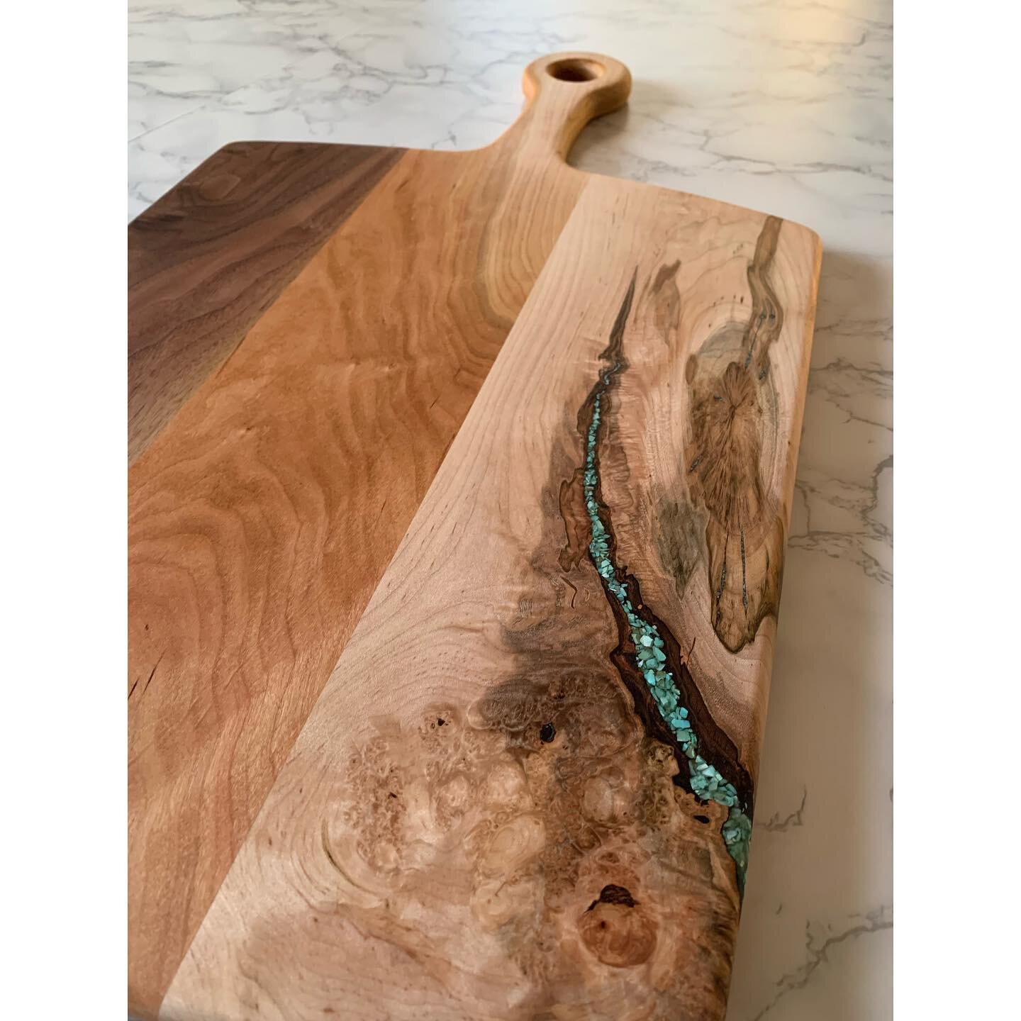 Our favorite types of woods with our favorite inlaid perfect imperfections. 

Ambrosia Maple-Cherry-Walnut -Cerrillos Turquoise 

#tetradesignworks #woodworking #cuttingboard #servingboard #cheeseboard #handcrafted #handmade  #homegoods #albuquerque 