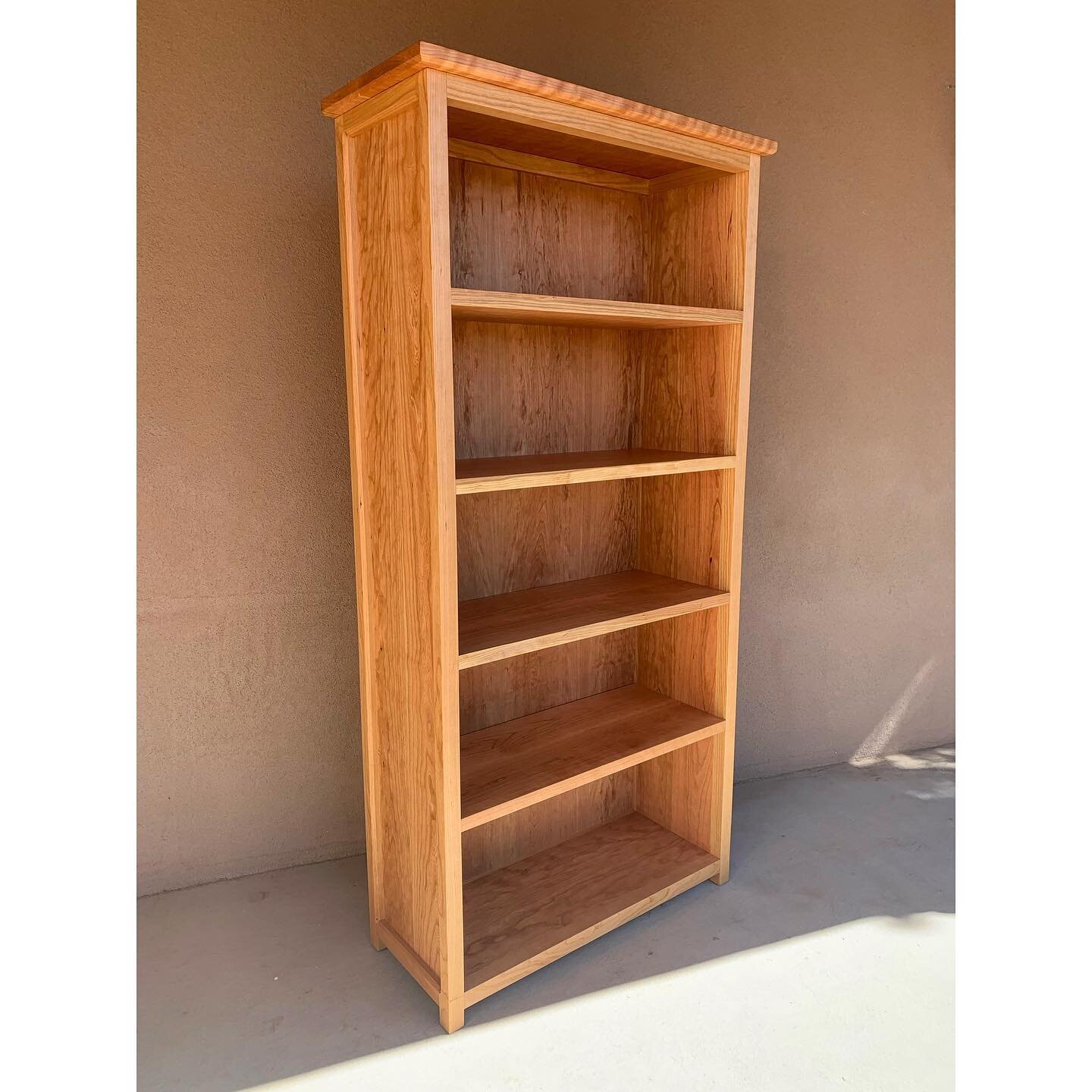 Cherry Bookshelf &bull; 6ft x 3ft &bull; Beautiful curly cherry wood from @alpinebuilderssupplyco 
.
.
.

#tetradesignworks #cherry #bookshelf #furnituredesign #furniture #design #interiordesign #furnituremaker #moderndesign #albuquerque #santafenm