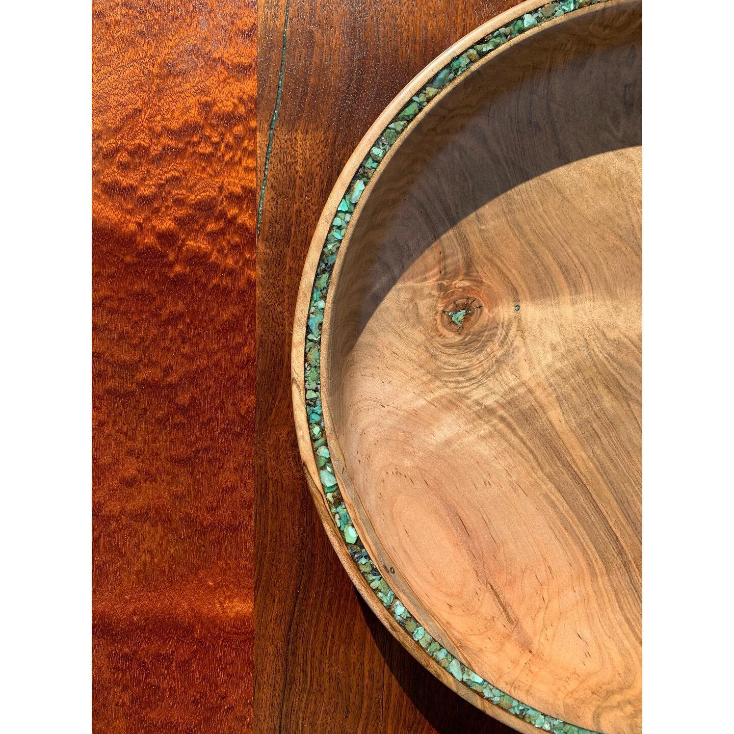 Ambrosia Maple turquoise rim bowl now available on our web store. 
&bull;
&bull;
&bull;  #tetradesignworks #wooddesign #woodworking #woodturning #woodenbowl  #interiordesign #design #wood #santafenm #handcrafted #newmexico #bowls #homegoods #albuquer