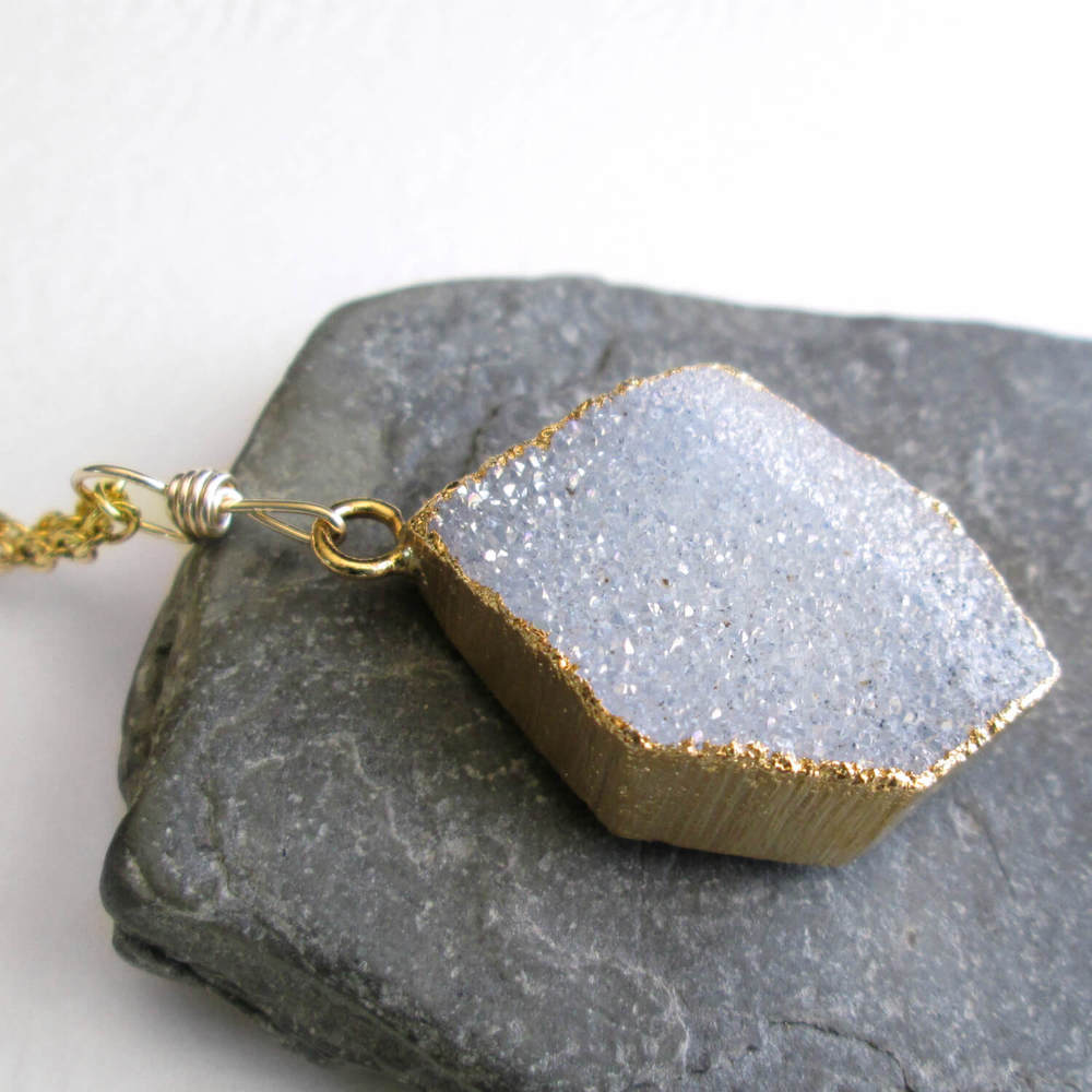 S68B9-03 Natural Druzy Natural Freeform Druzy Pendant with Electroplated 24k Gold Edge DDZ
