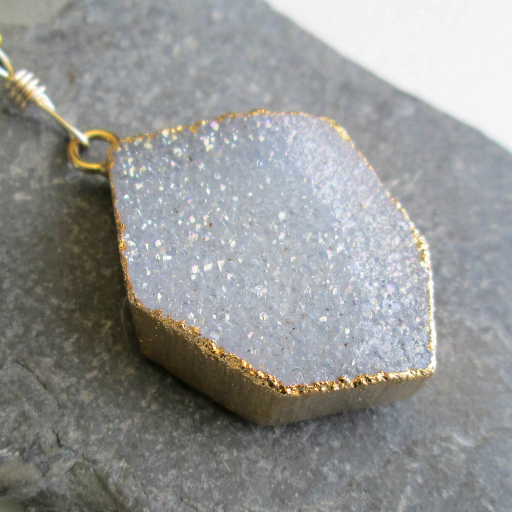S68B9-03 Natural Druzy Natural Freeform Druzy Pendant with Electroplated 24k Gold Edge DDZ