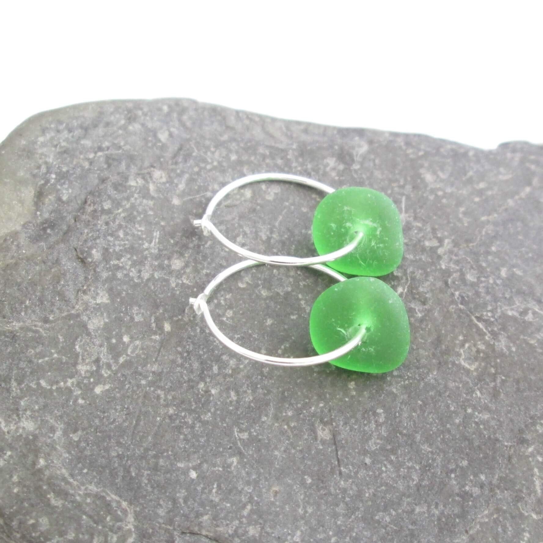 Green Sea Glass Earrings with real Sea Shells and silver Shell
