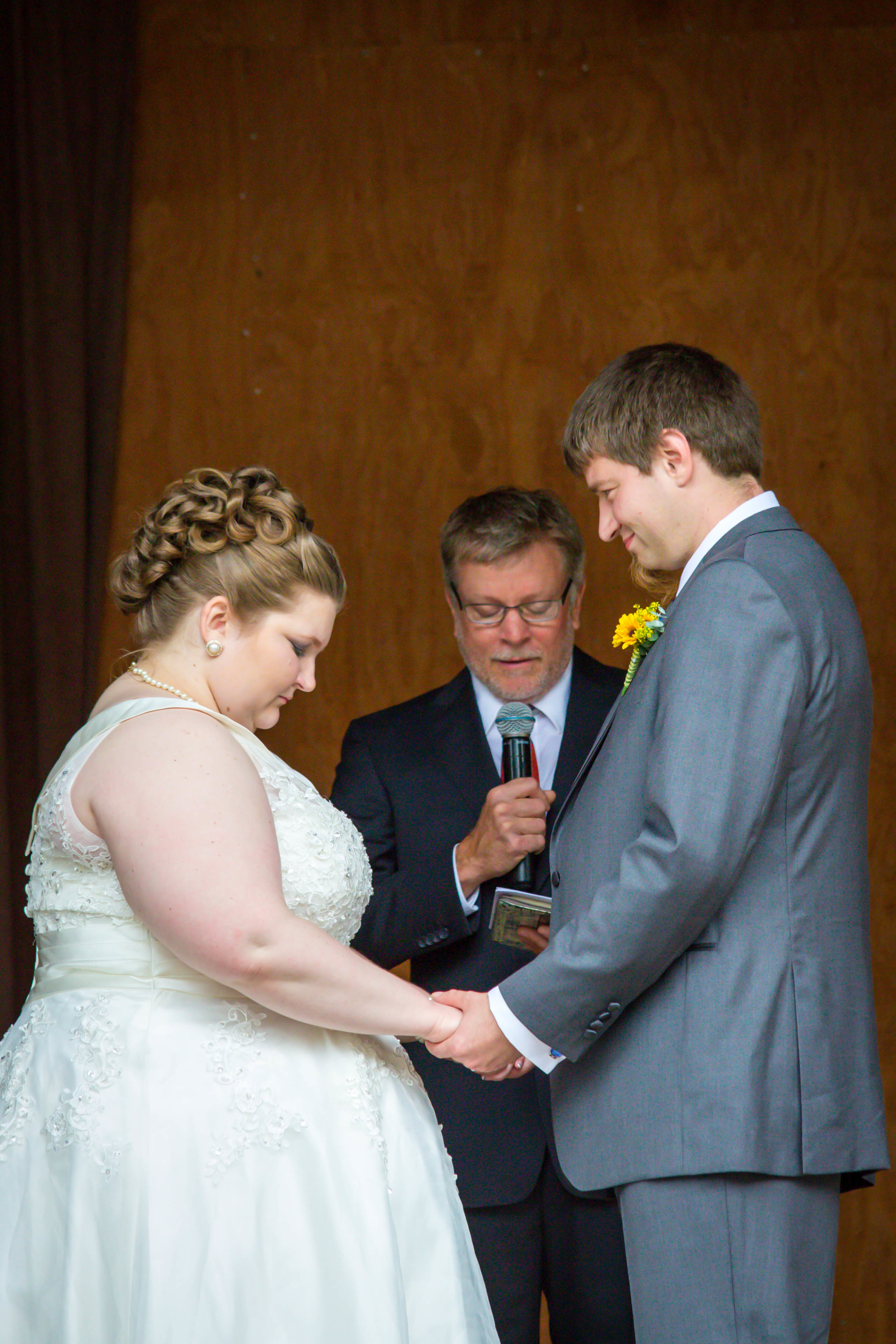 See what I mean?! He can't even take his eyes off of her during this moment of prayer. I love this image.