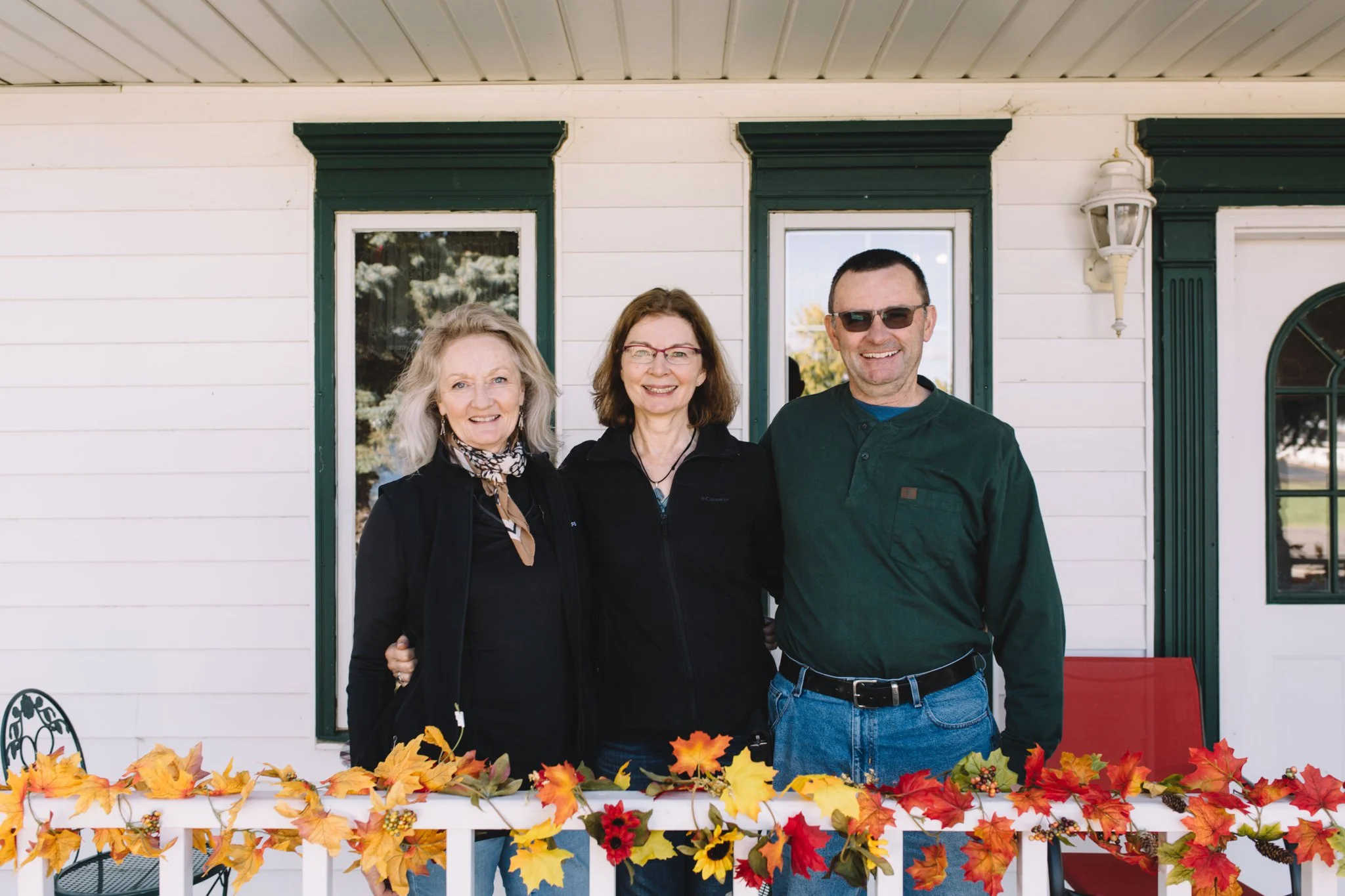  Aunt Nancy, Mom, Uncle Tom 