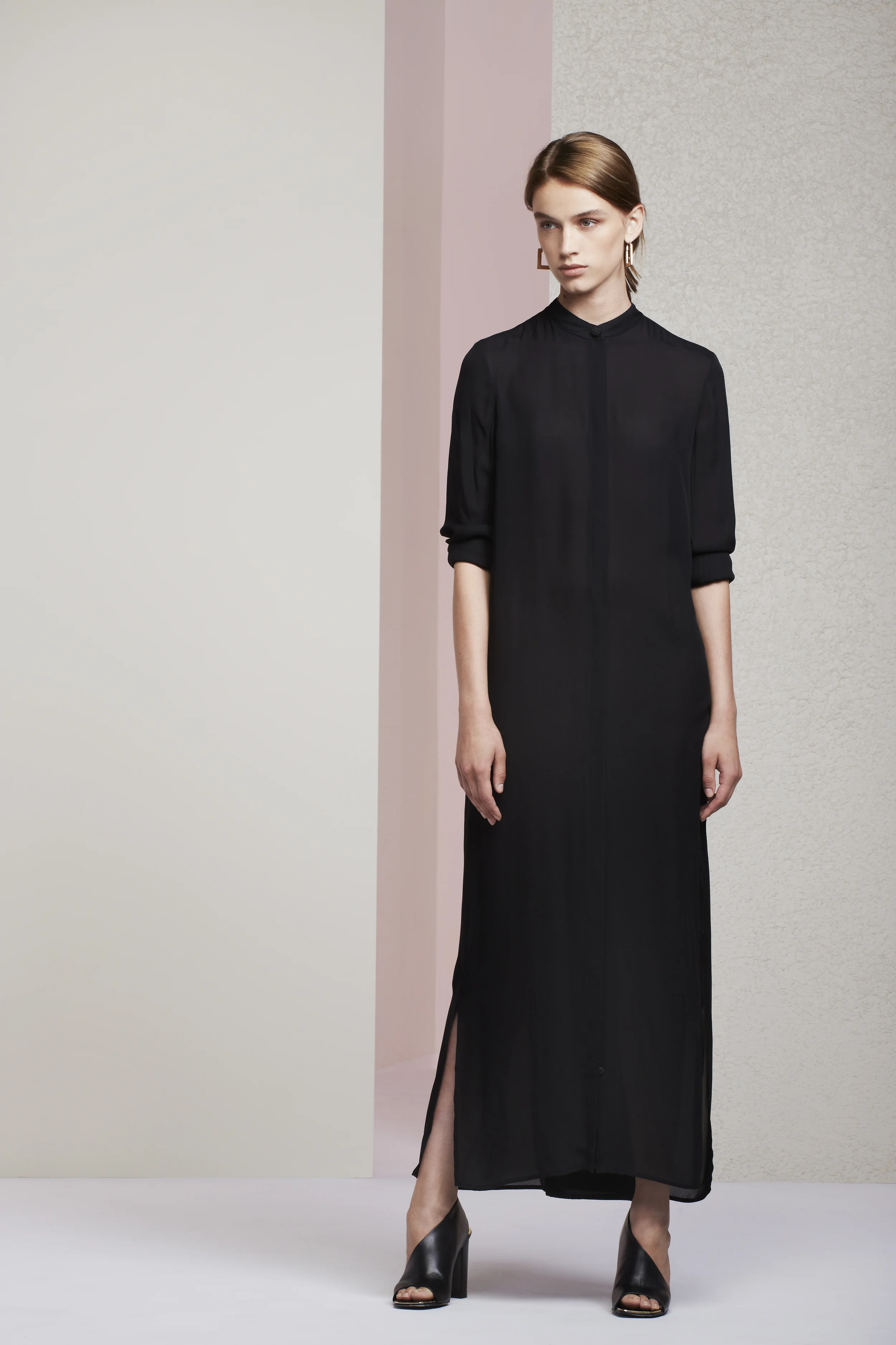 Neutra dress