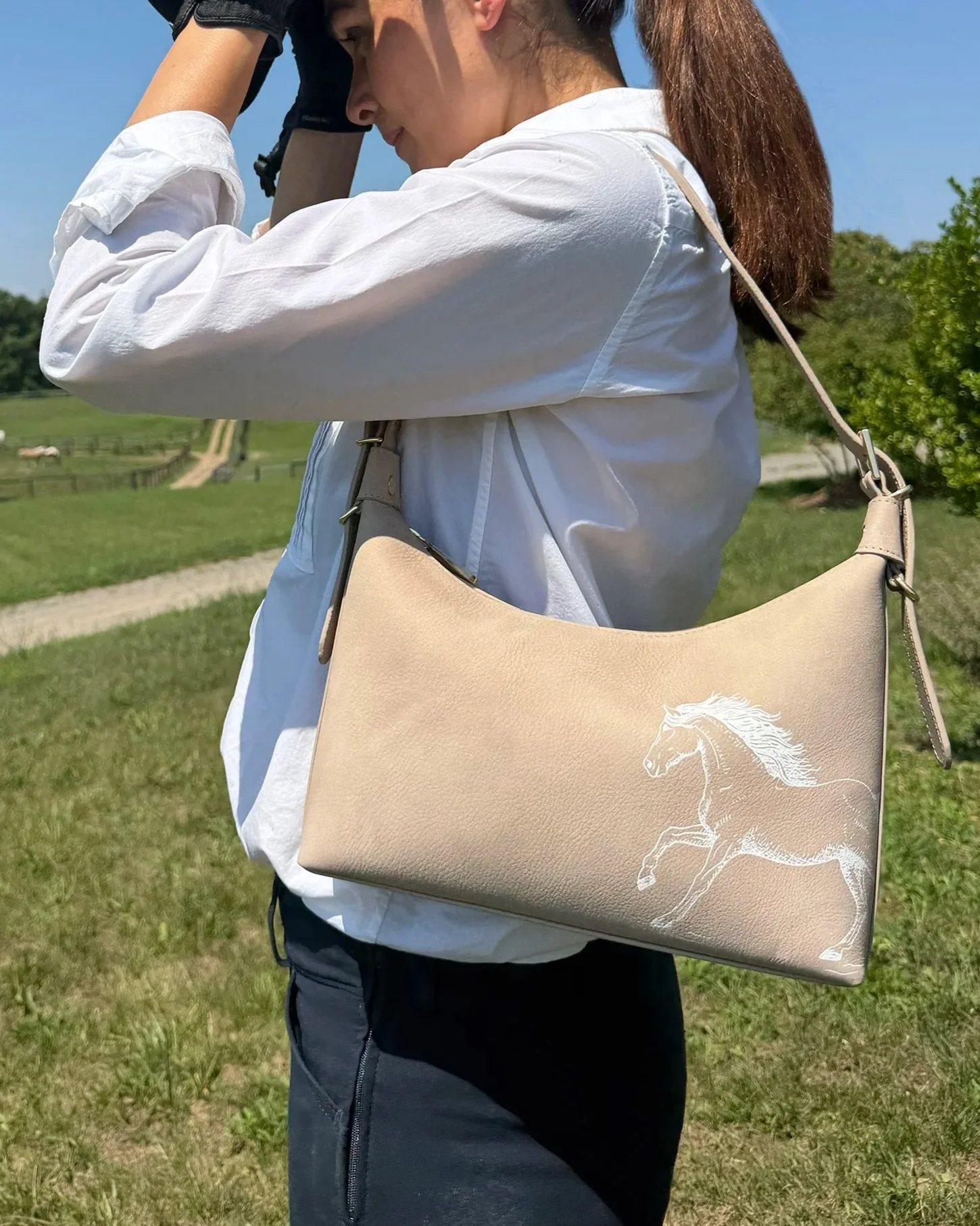BlushNubuck_BlakeShoulderBag_ElegantHorseW.jpg