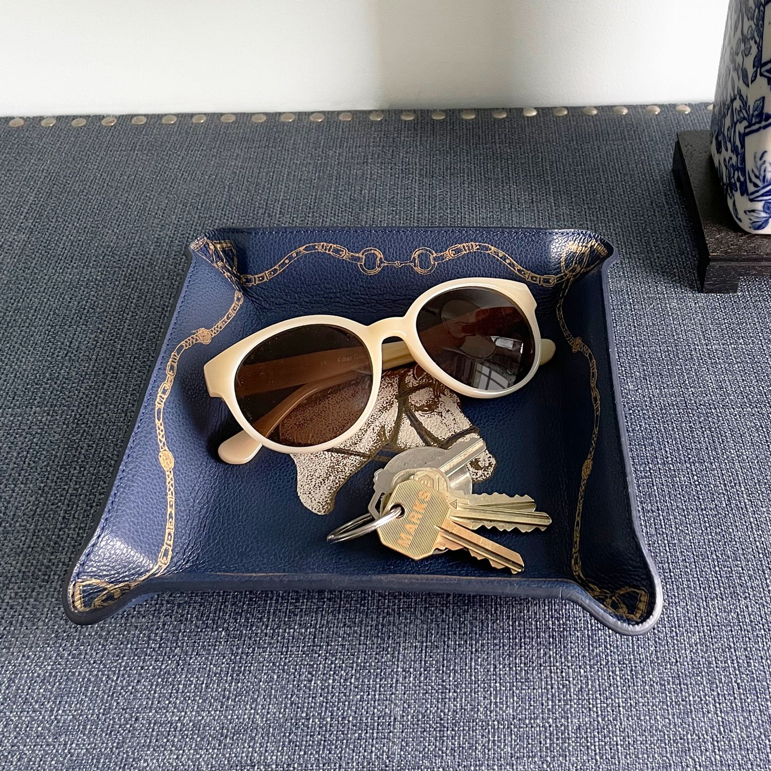 NavyBlueEquestrianLeatherVelatTrayCatchallJewelryTrayWhitehorseRiderShowjumperTrainerCOuntryHome