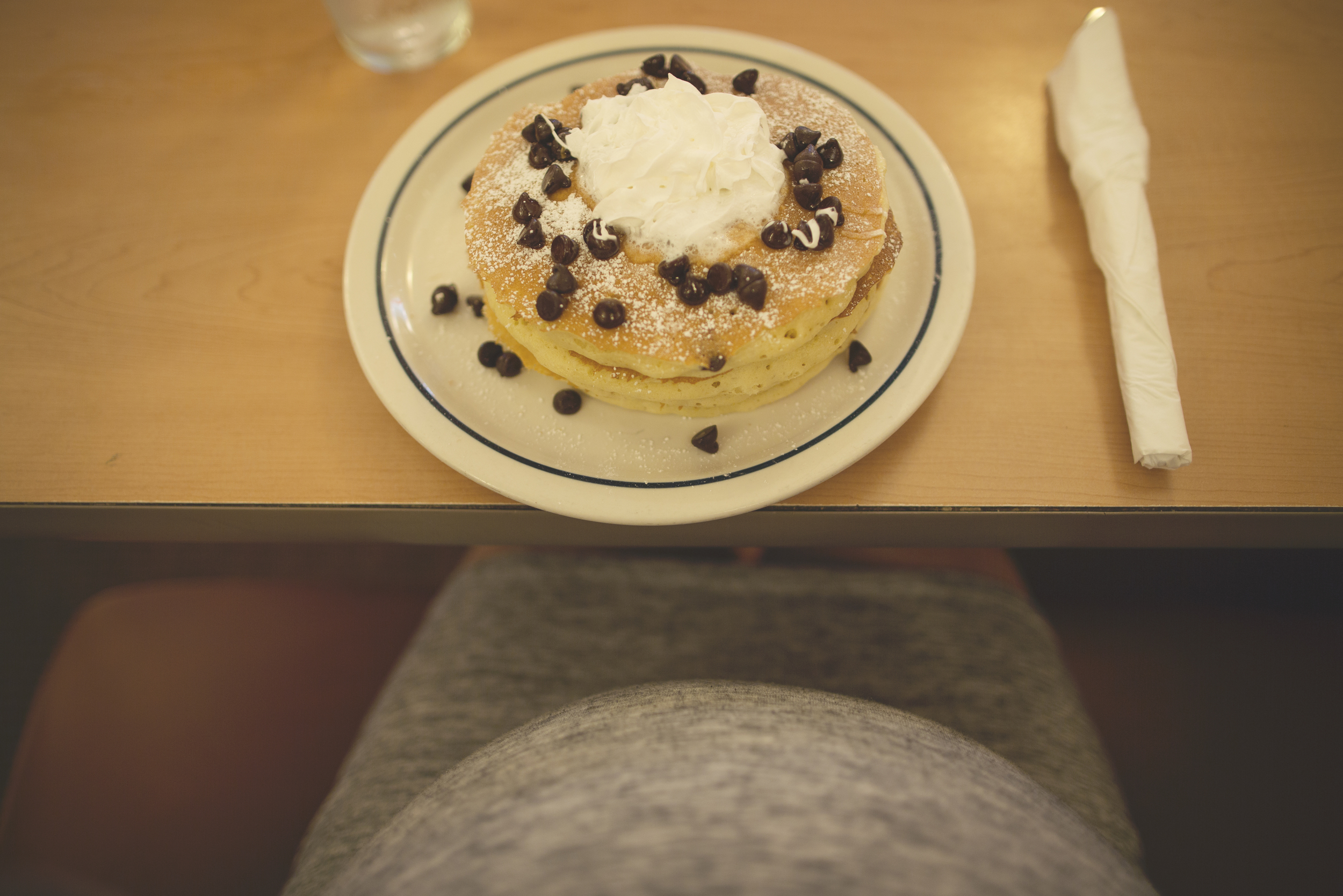 DAY 27- Immediately after work I drove to IHOP and ordered chocolate chip pancakes. My pregnancy cravings have been crazy strong lately. 