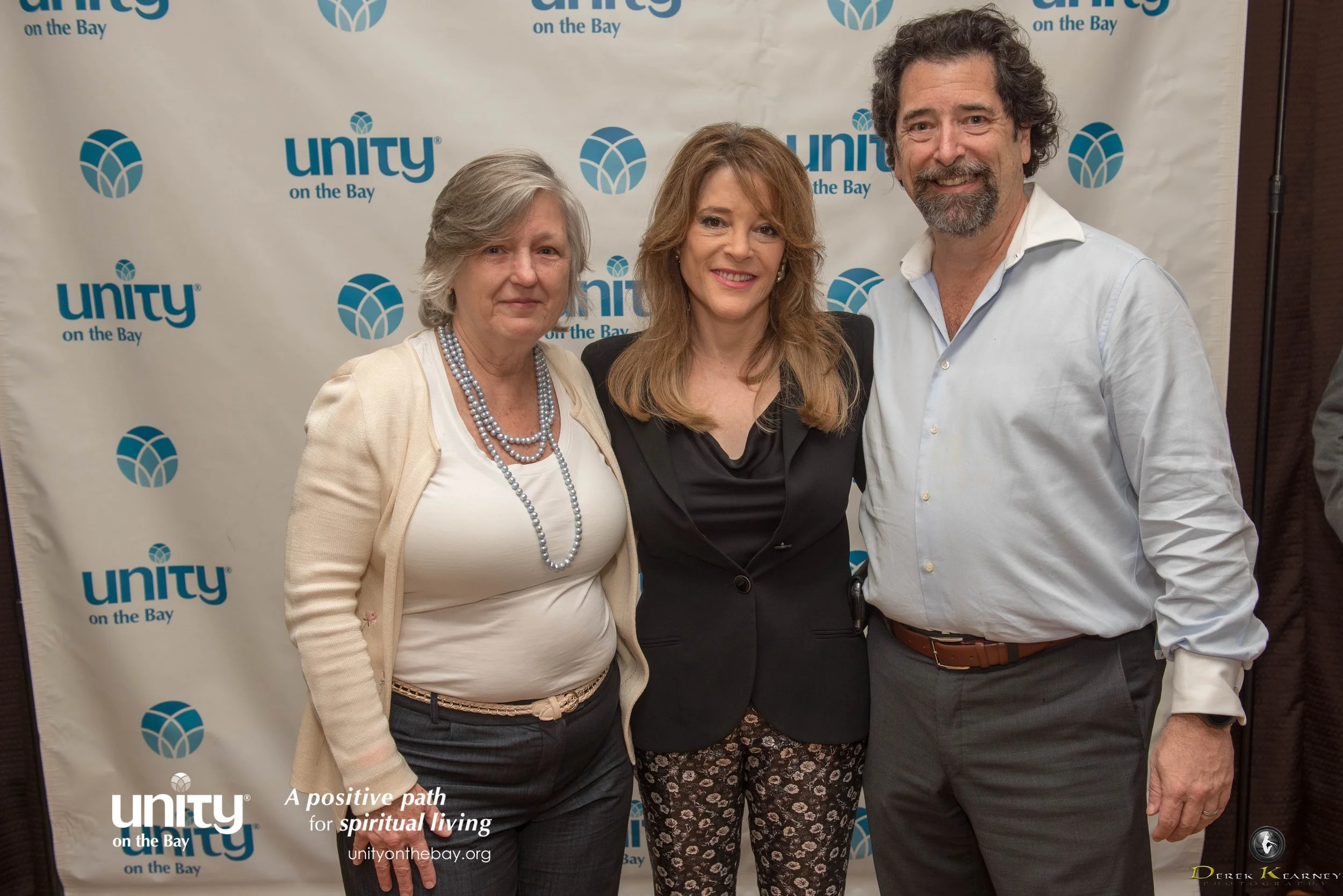 Marianne Williamson 2018-17.jpg
