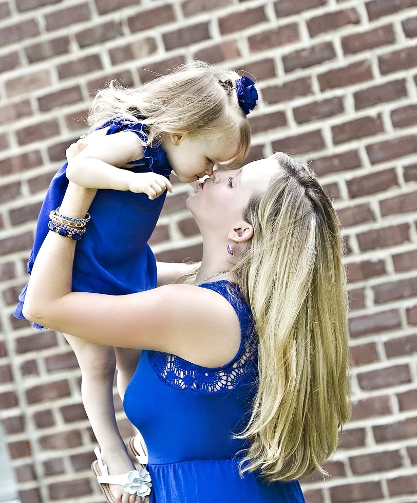 SageHeart Counseling provides perinatal counseling and support to women and mothers at all stages of their prenatal and postpartum journeys.