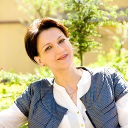 Hi there! I’m Lucy - founder of GardenAmbition.com and I’m a self-confessed garden fanatic. Gardening has always been a passion of mine and will always be my favorite pastime. Now that I am married and have one adorable son, I have the time to write and share my personal experiences with other garden enthusiasts like me.