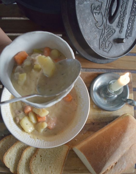 Hearty Stew and bread