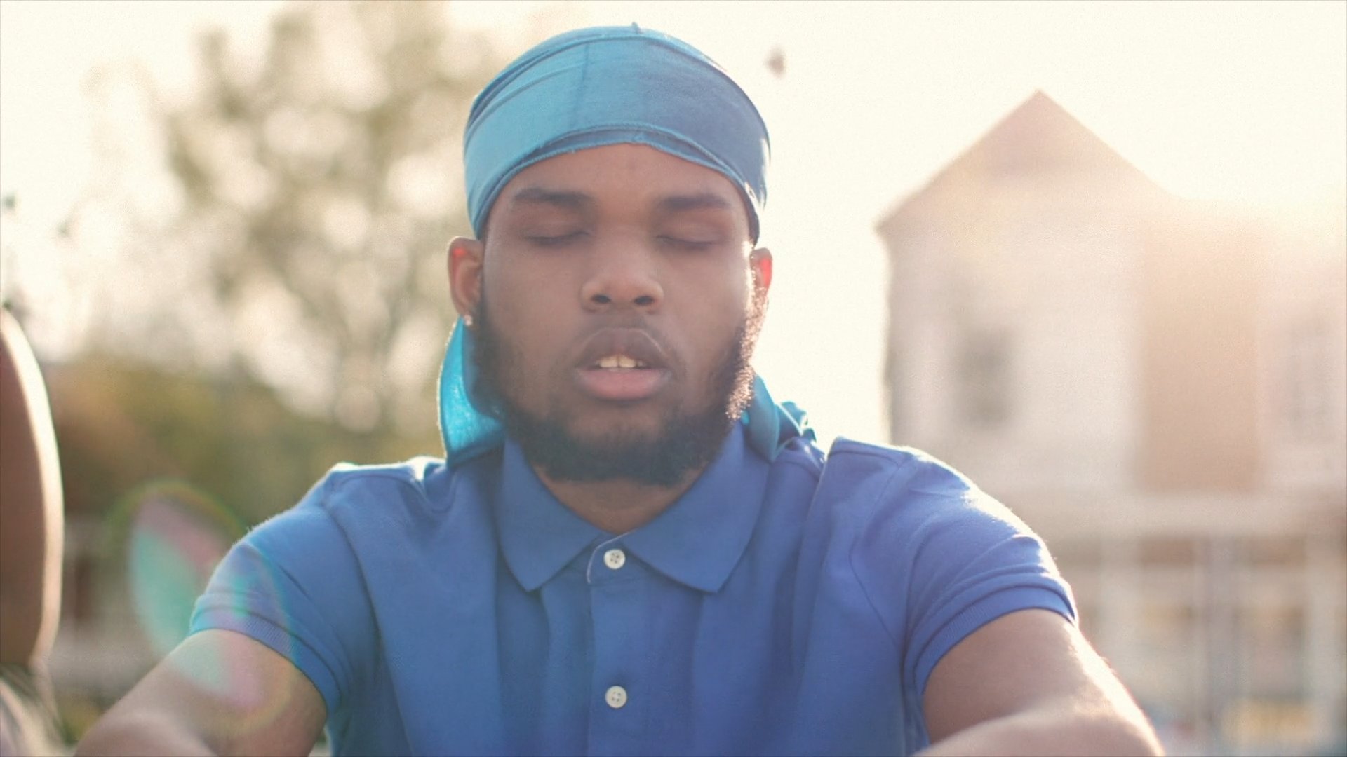 Sequence 01.00_04_40_09.Still019.png