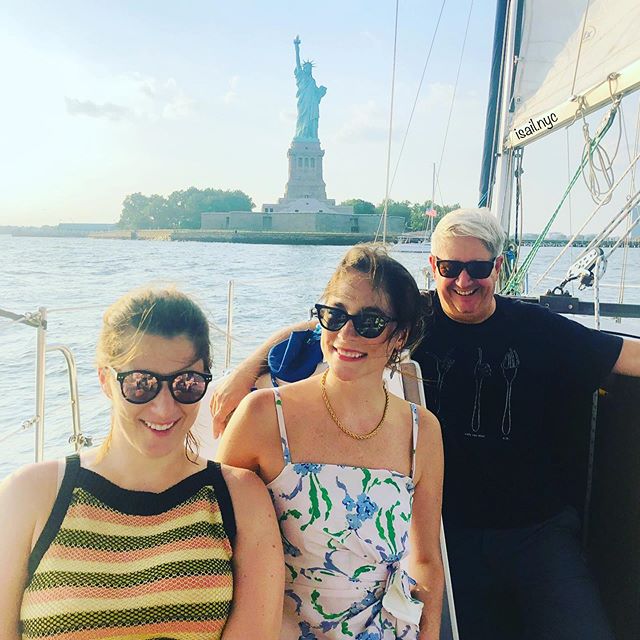 Happy hour time sailing the harbor!
#sailinginnyc #nycsailing #newyorkharbor #newyorksailing #sunsetsailing #nycsunsetsailing #sailingnyc #sailingchartersnyc #nycsailingcharters #sailboat #adventure #newyork #charternewyork #sailing #mustsee
#sailing