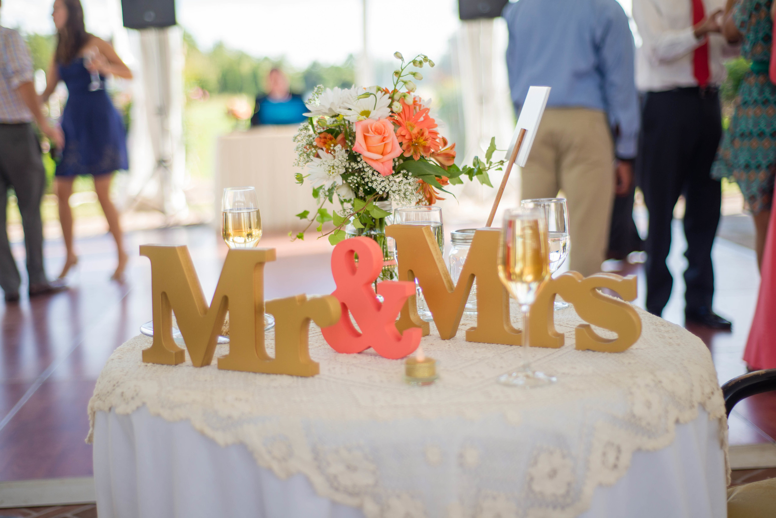 such a cute table! right!?