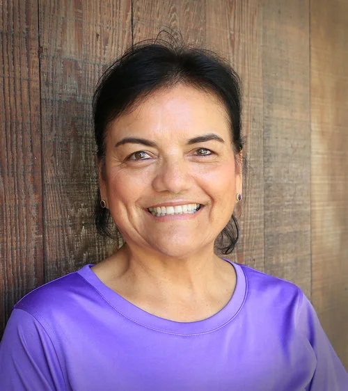adeline - Los Altos Location Experience Adeline's sharp skills and warm hands. She believes in the ability of the body to heal itself, and in the efficacy of massage in supporting this process, on every level. Adeline specializes in prenatal, inducement, and postpartum massage, and her availability is designed with that specialty in mind. She also specializes in Verde 75, 90, 105 and 120 min. signature massage sessions.