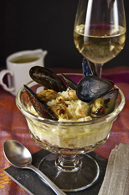 Hazelnut Mussels with Saffron sauce