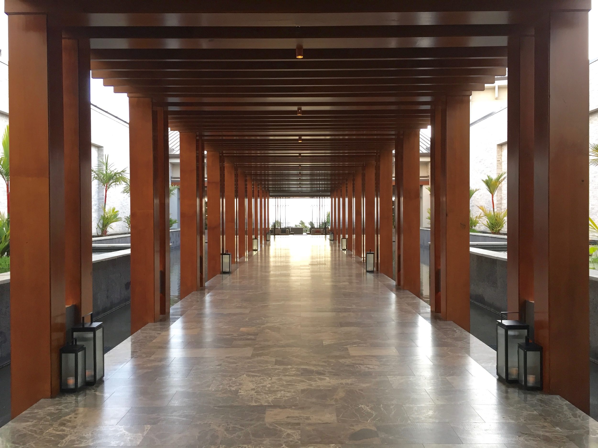 Curate-Andaz-Maui-Entry.jpg