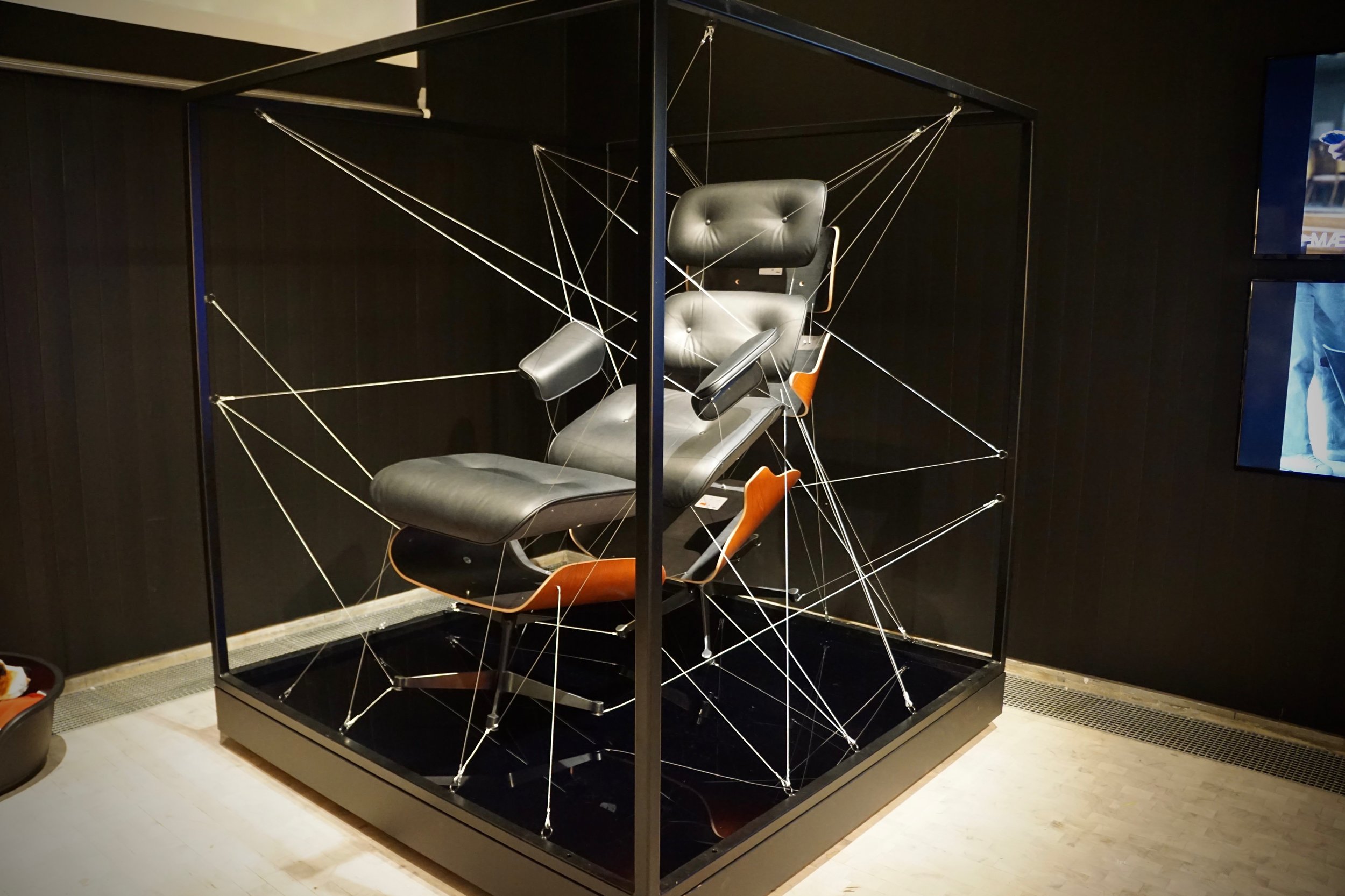 Exploded Eames Lounge Chair - created by Vincent Faust (USA), 2006