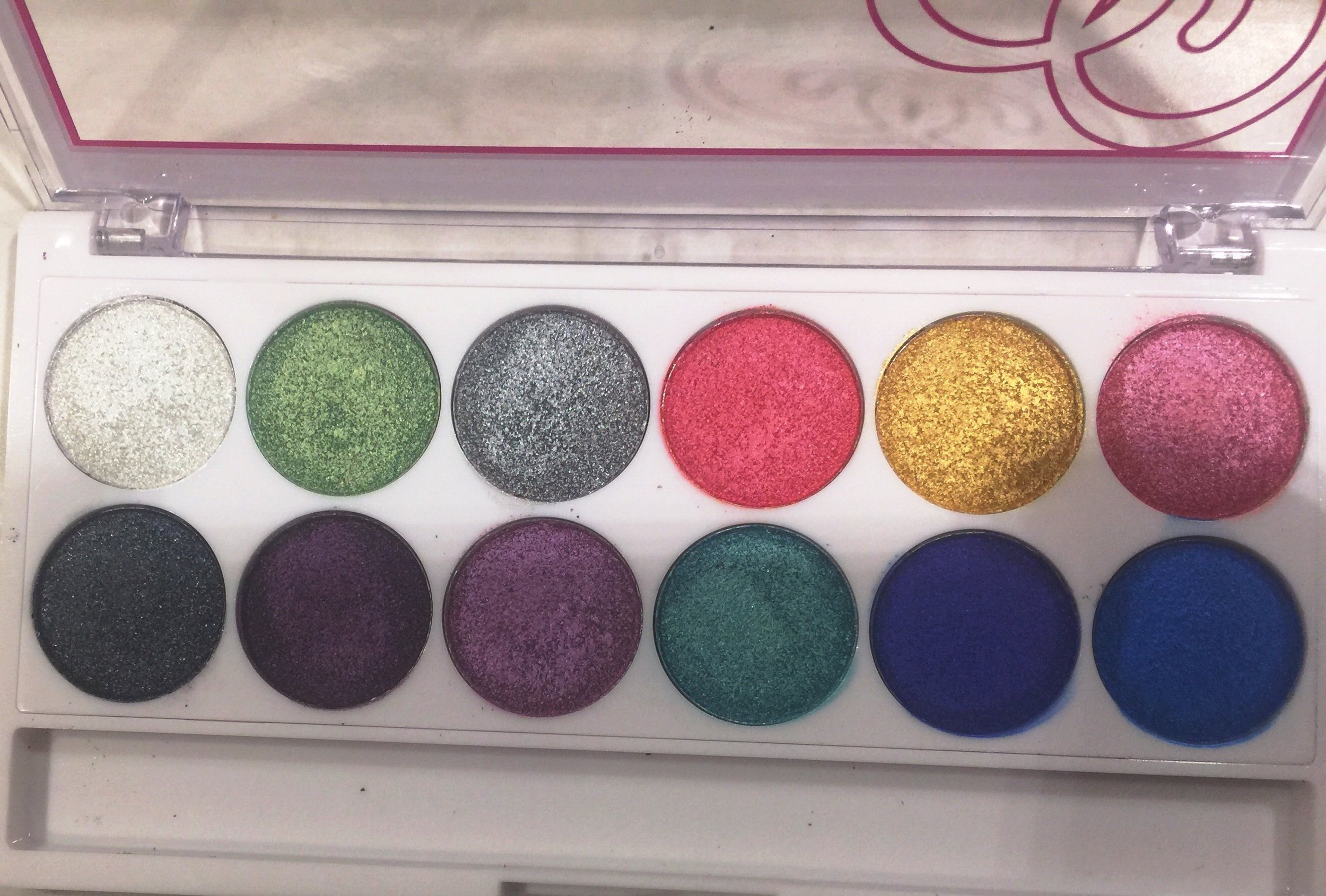 City Colors Intense Shine Palette Swatches
