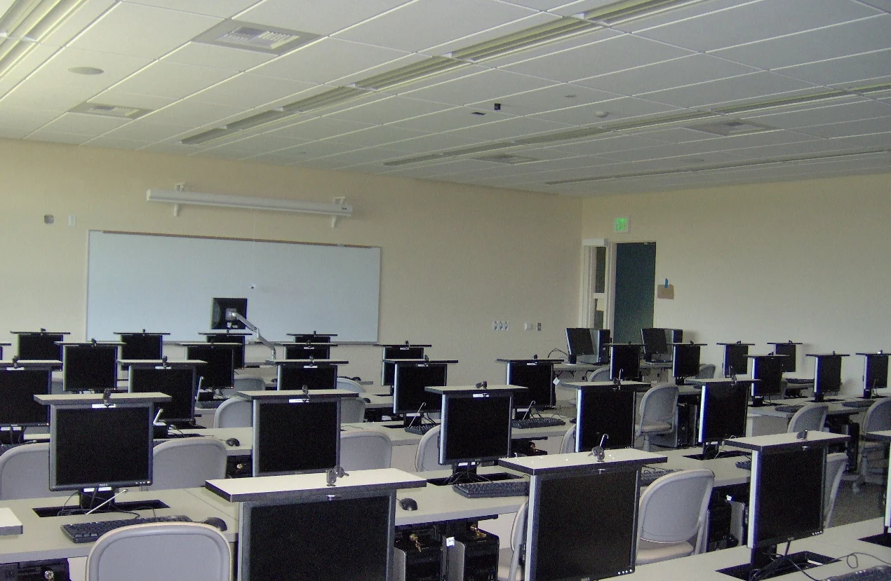 11 0809 Allied Health.JPG