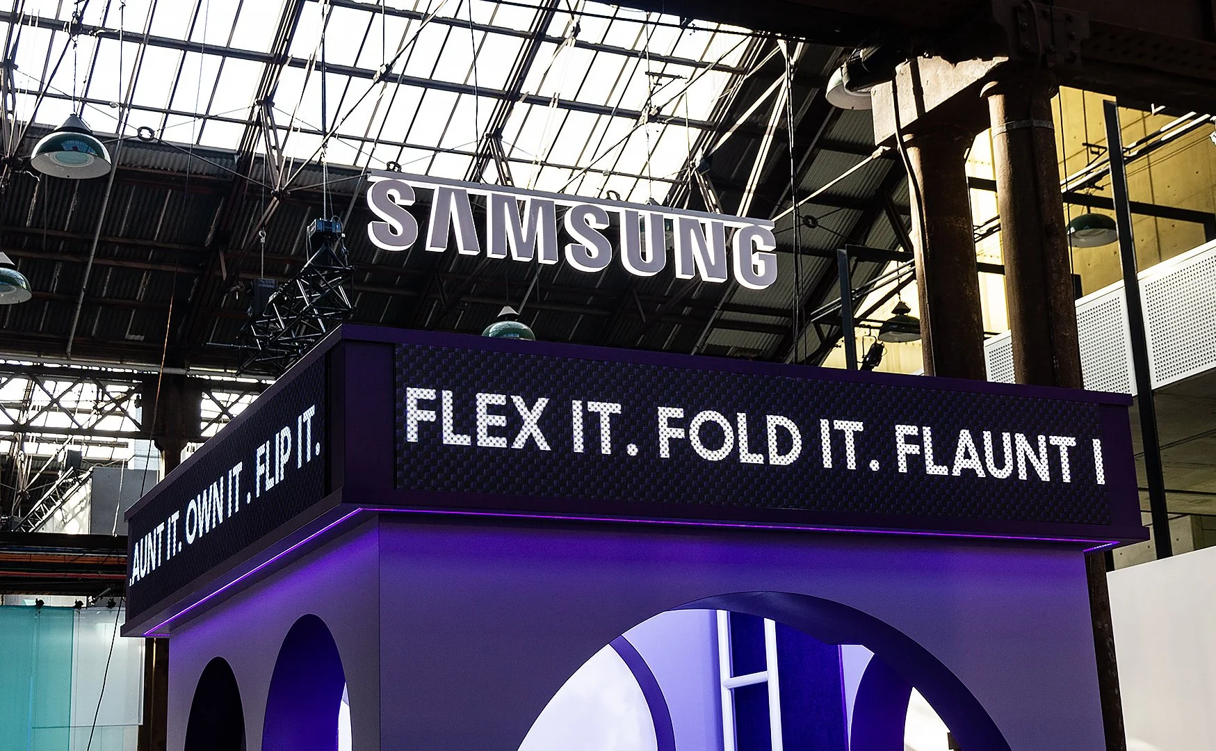 Samsung_x_AAFW_Landscape__0002_3.jpg