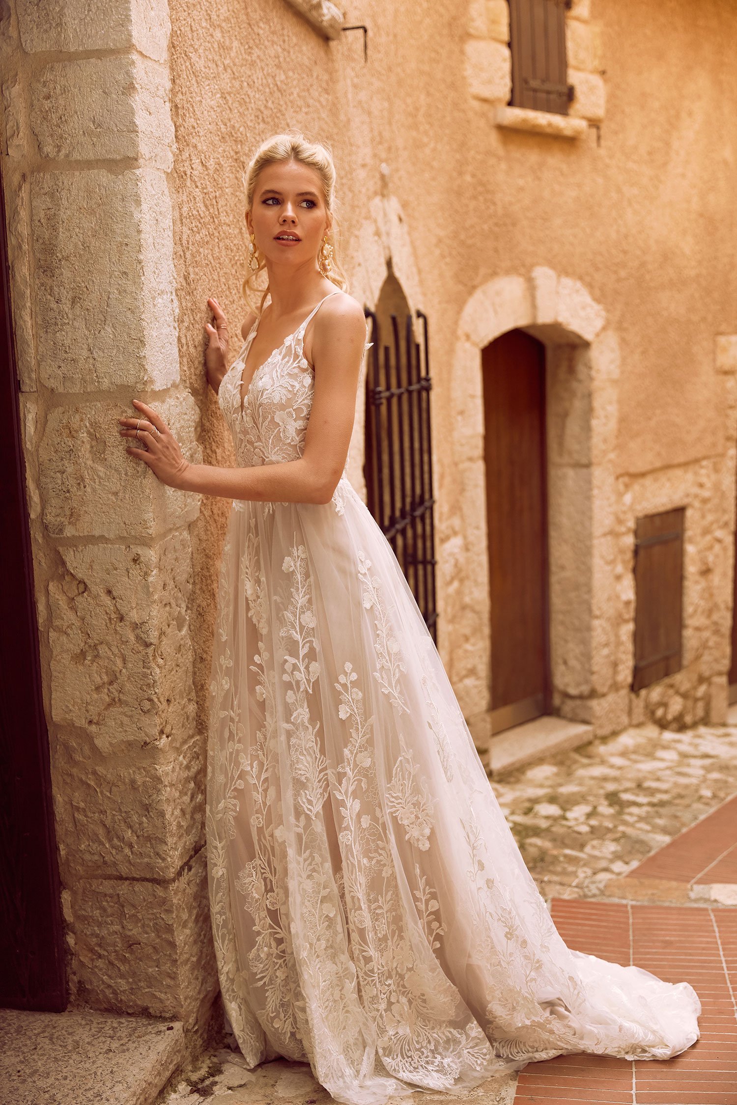 HARPER-ML2219-FULL-LACE-GOWN-WITH-PLUNGING-NECKLINE-AND-TULLE-STRAPS-FITTED-BODICE-AND-FLOATY-SKIRT-LOW-BACK-AND-ZIPPER-WEDDING-DRESS-MADI-LANE-BRIDAL1.jpg