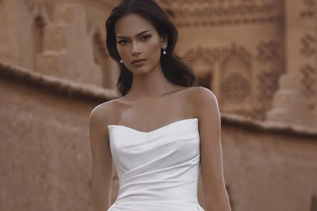 The Bridal Neckline Guide Your Stylist Actually Uses