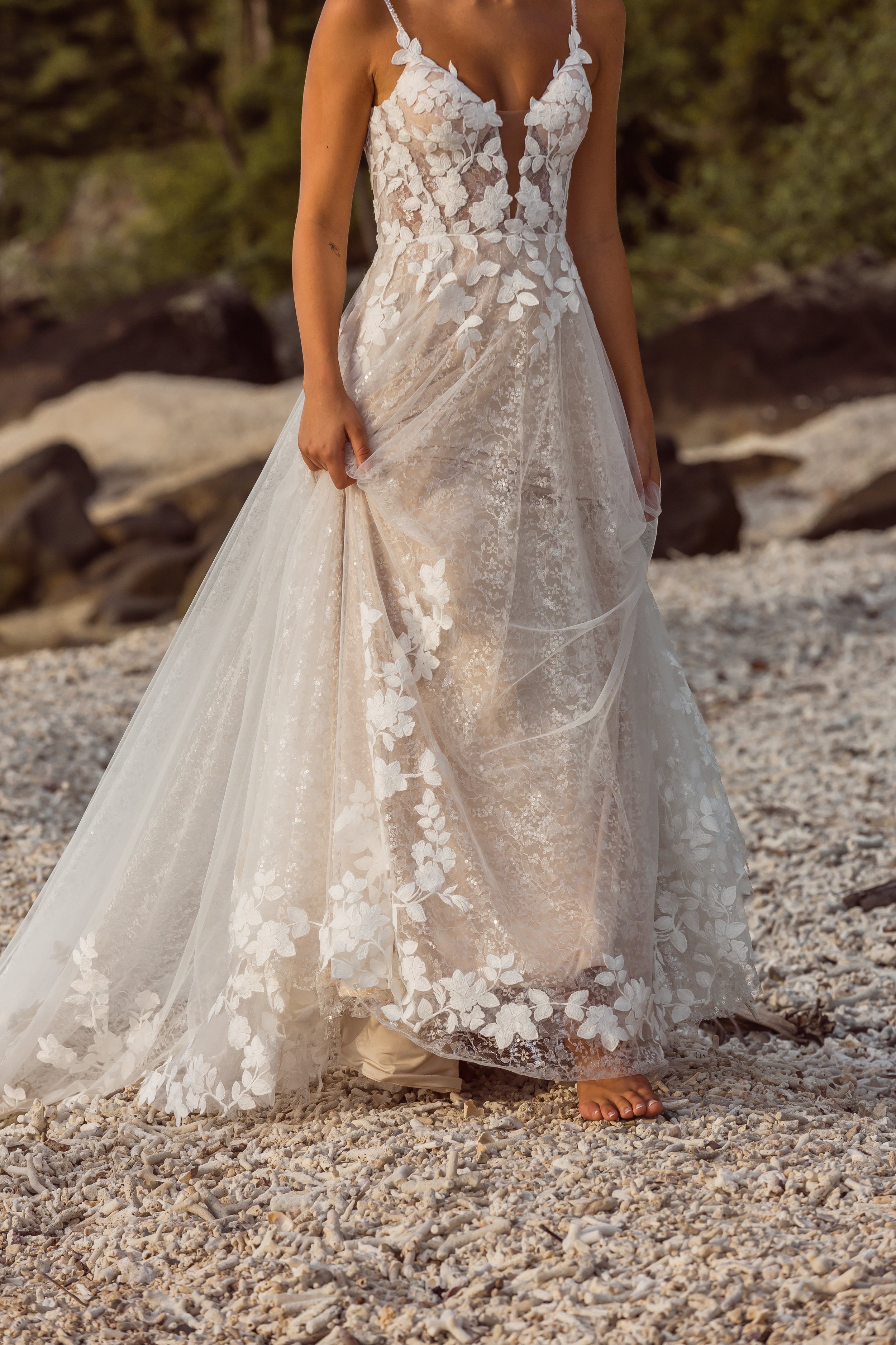 JENICA ML22671_2.jpg