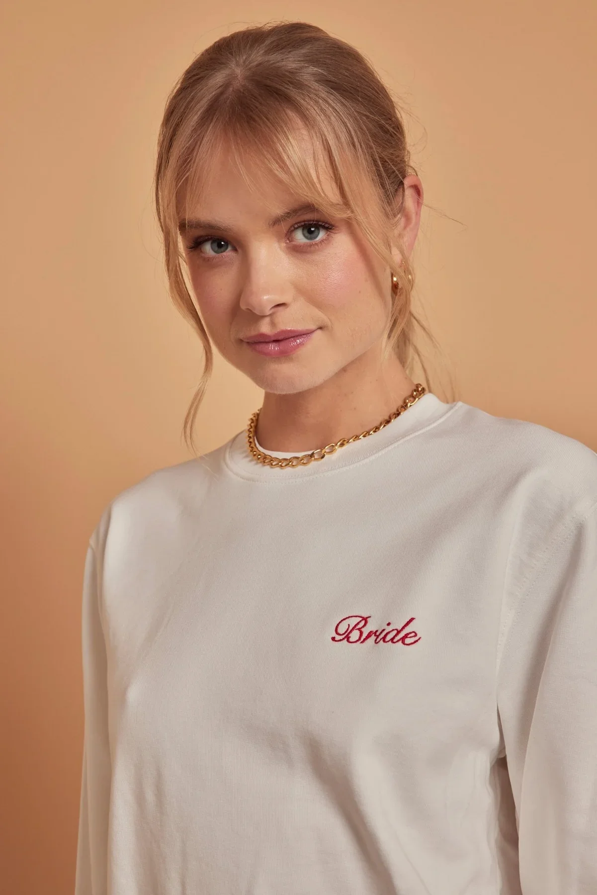 sweatshirt-bride-800685_1800x1800.jpg.webp