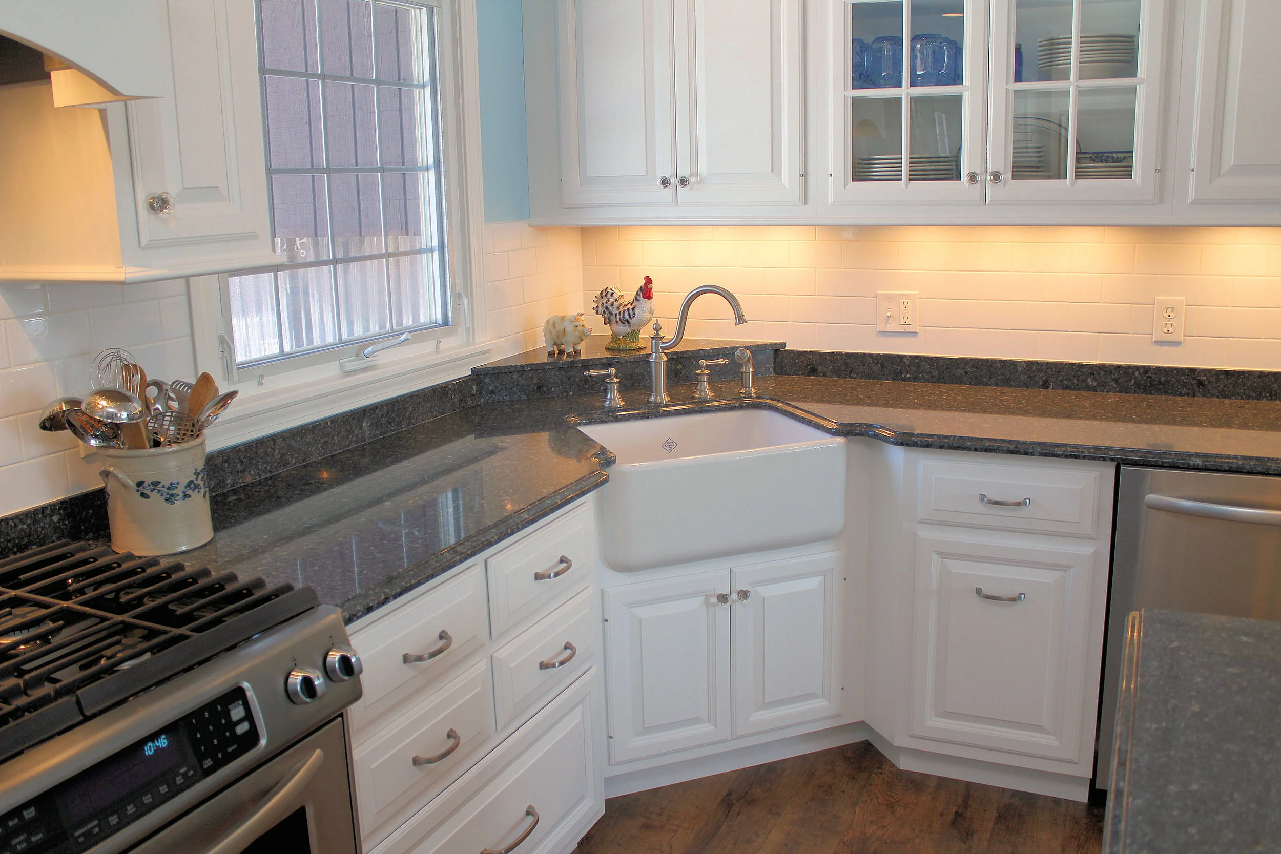 solana - sink corner.jpg
