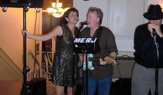 Roze, Jim and Johnny D rocking out!