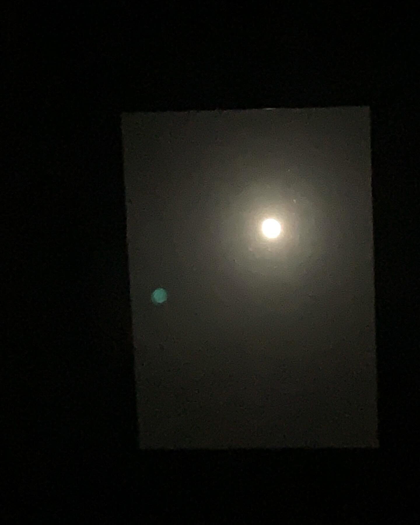 I love it when you can lie in bed and see the moon. Not the best photos ever taken but it is bed time 😀

#moon
#derbyshire 
#whiteheatherbarn